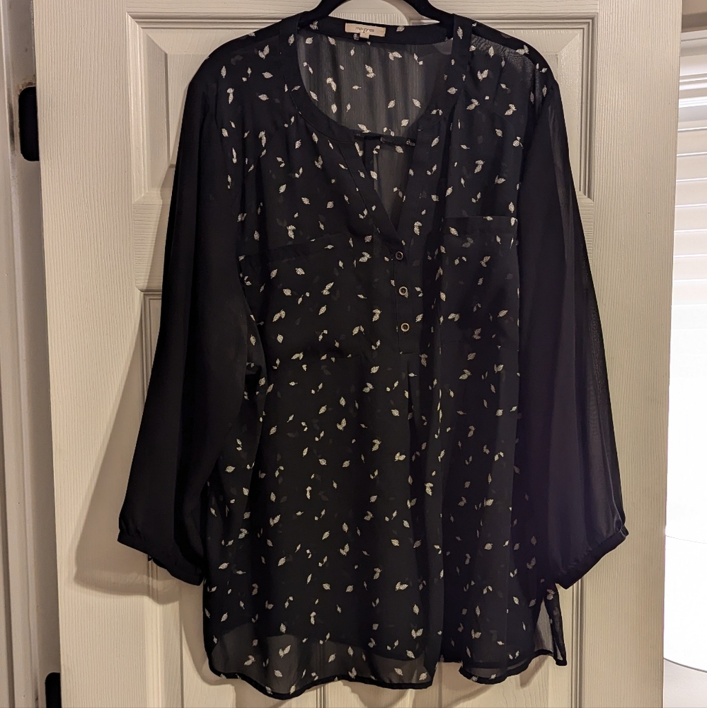 Maurices Black and White Feather Print Blouse size 3